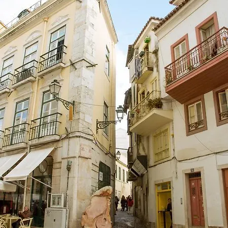 Apartment On The Path Of Fado